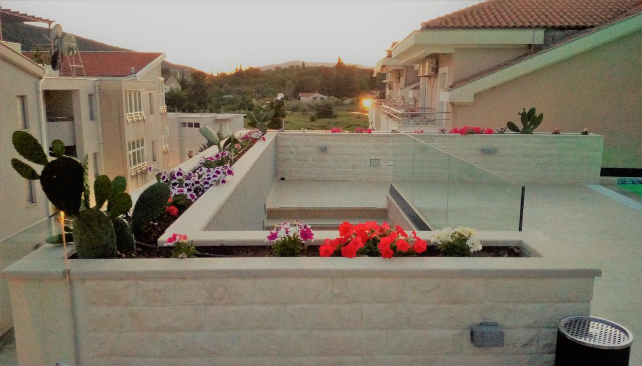 Apartment Sun Village Goran تْشيرسيك نوفي المظهر الخارجي الصورة